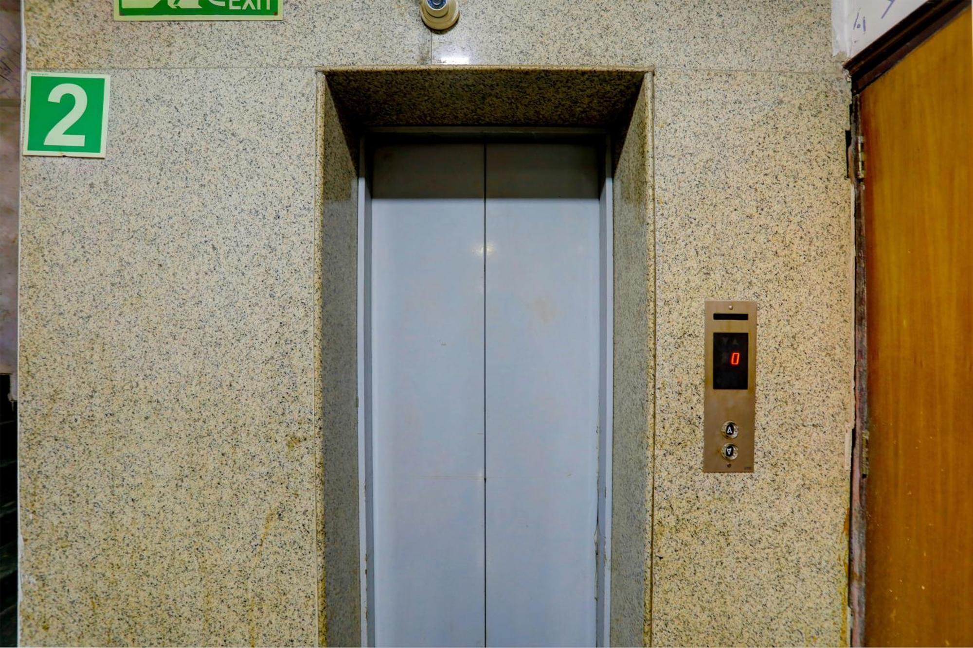 Hotel Monarch Inn Lucknow Exterior foto
